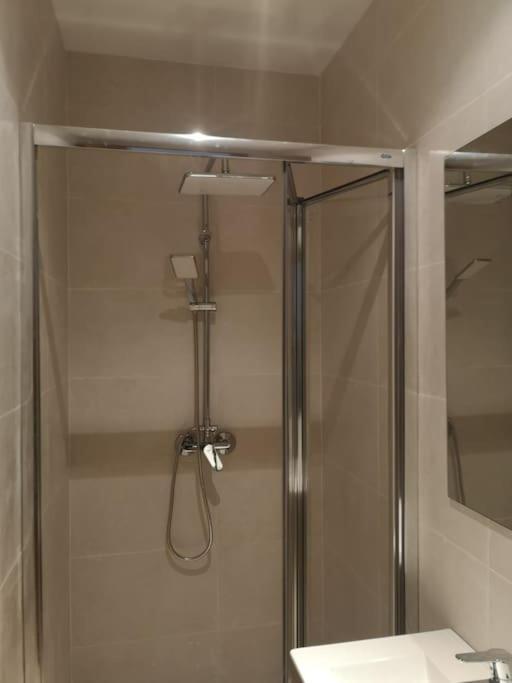 Ferienwohnung Apartamento Grande En El Puerto Marina Del Este La Herradura  Exterior foto