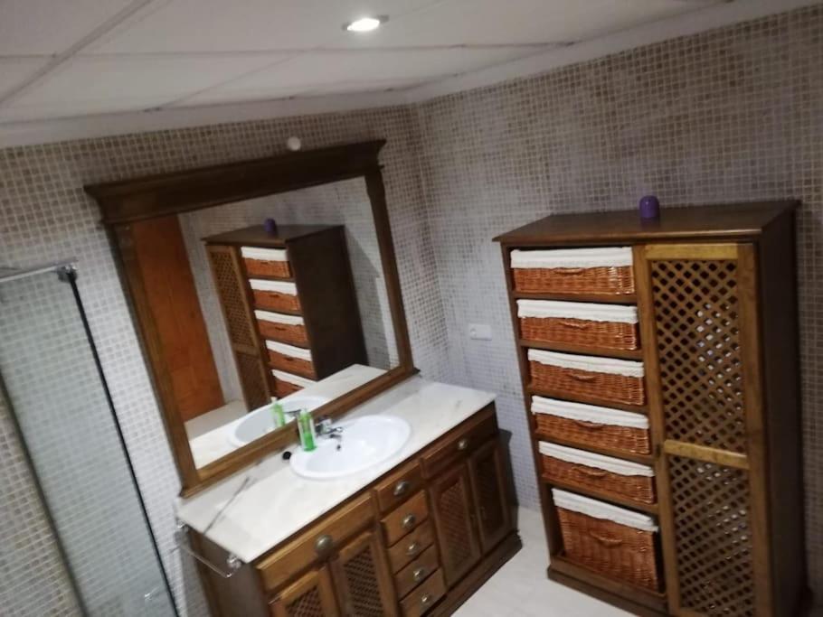 Ferienwohnung Apartamento Grande En El Puerto Marina Del Este La Herradura  Exterior foto