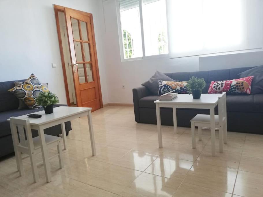 Ferienwohnung Apartamento Grande En El Puerto Marina Del Este La Herradura  Exterior foto